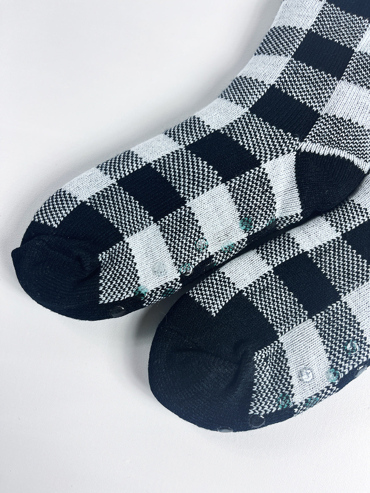 Cozy Winter Fleece Non-Slip Grip Socks For Women With Thick Cushioning