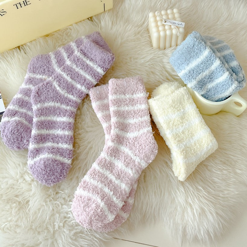 Cozy Winter Striped Women's Socks Thick, Non-Shedding Coral Fleece For Warmth, Leisure, And Sleep