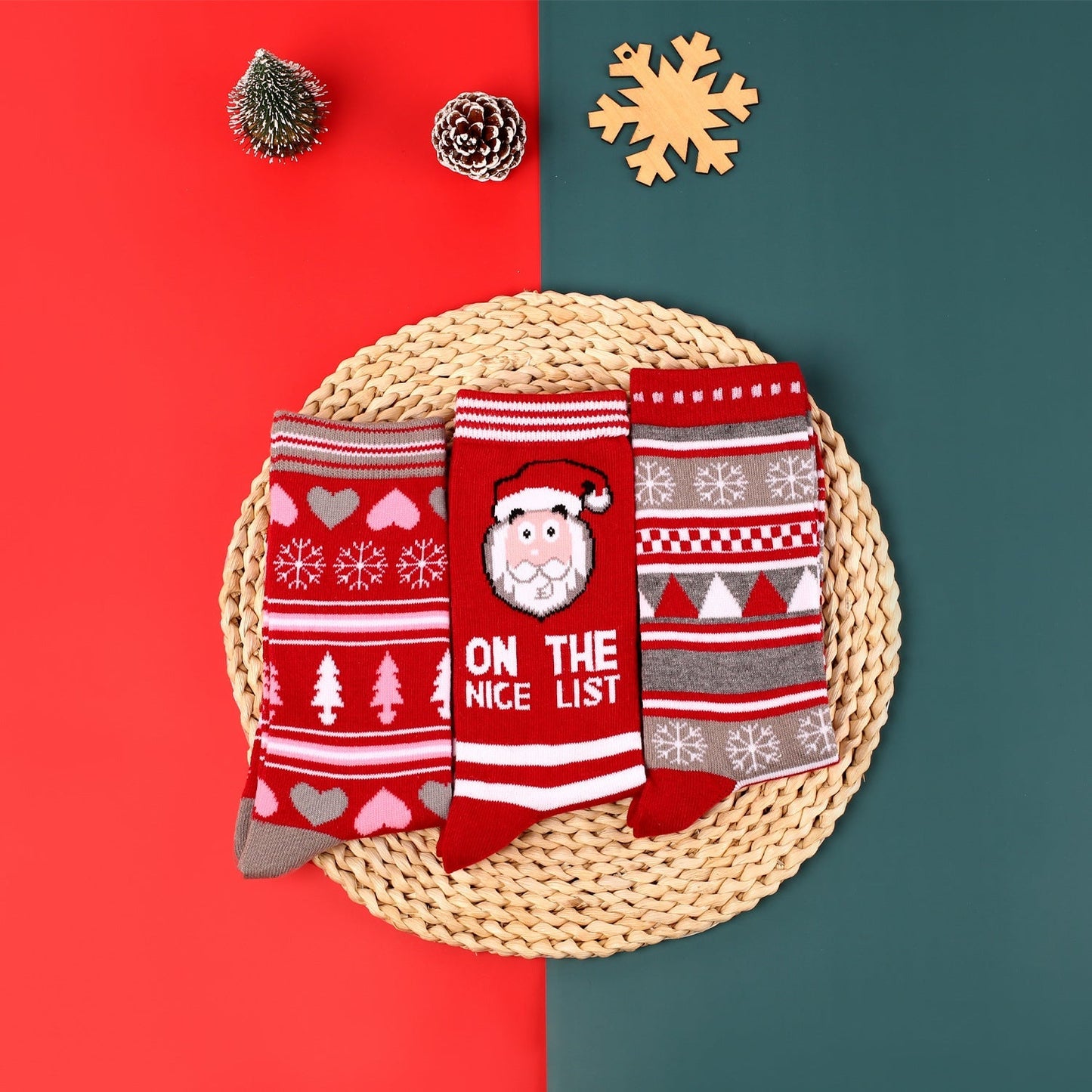 New Popular Breathable Christmas Cartoon Mid Calf Socks