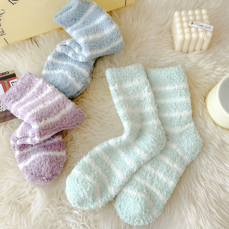 Cozy Winter Striped Women's Socks Thick, Non-Shedding Coral Fleece For Warmth, Leisure, And Sleep