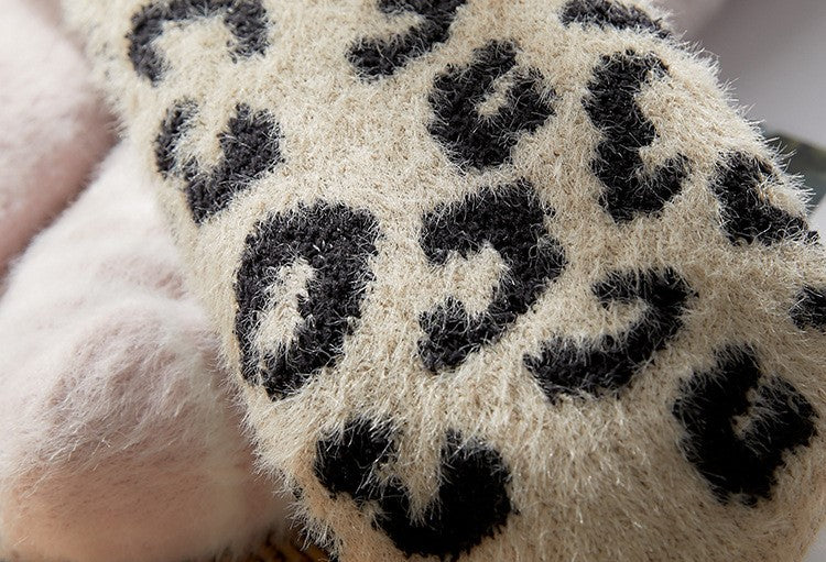Cozy Home Floor Socks: Thick, Fleece-Lined Slipper Socks For Warmth And Comfort