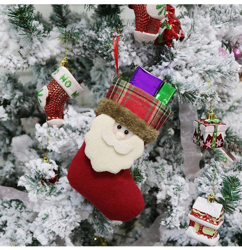 Christmas Pendant Red/Green Santa Snowman Reindeer with Scarf Christmas Gift Socks