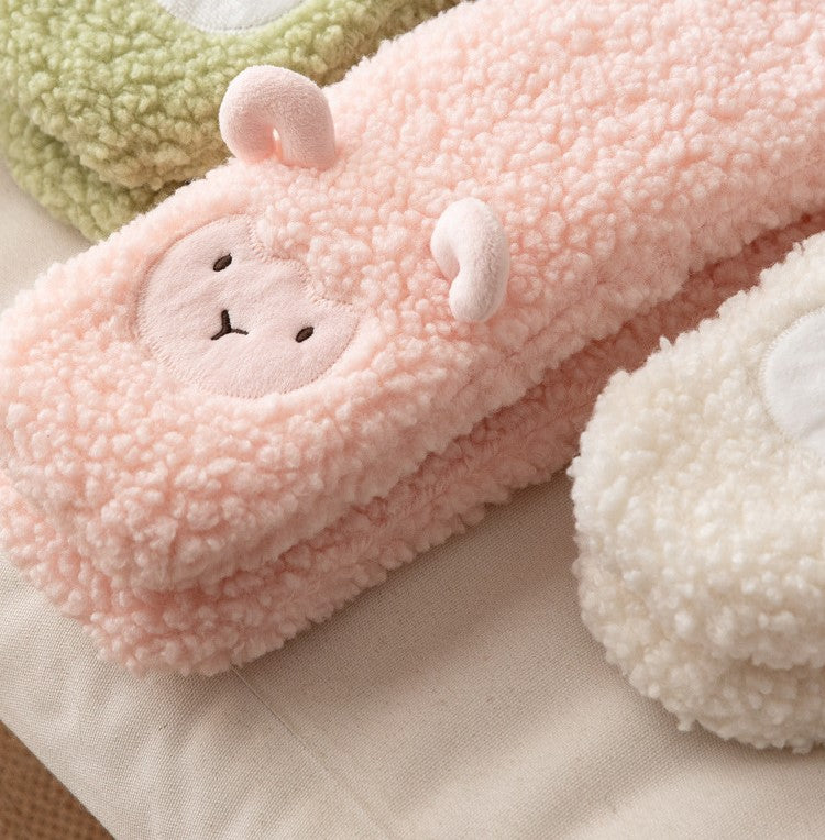 Home Floor Cute Socks Sleep Socks Christmas Snow Socks Coral Velvet Slippers Carpet Socks