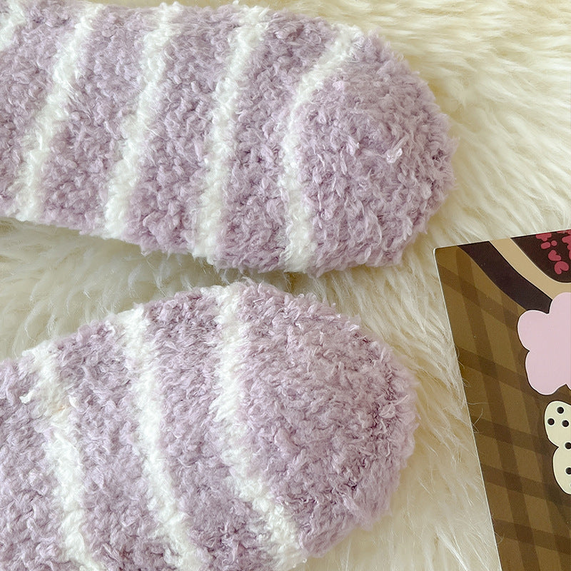 Cozy Winter Striped Women's Socks Thick, Non-Shedding Coral Fleece For Warmth, Leisure, And Sleep