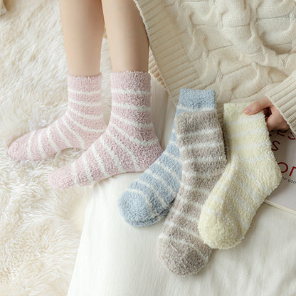 Cozy Winter Striped Women's Socks Thick, Non-Shedding Coral Fleece For Warmth, Leisure, And Sleep