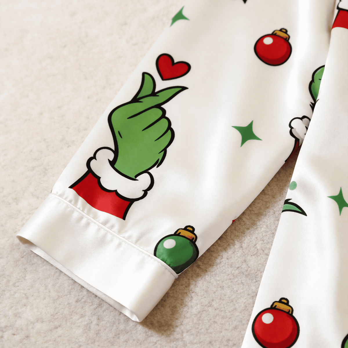 Green Hand Gesture & Heart Print Satin Button-Up Family Christmas Pajamas Set