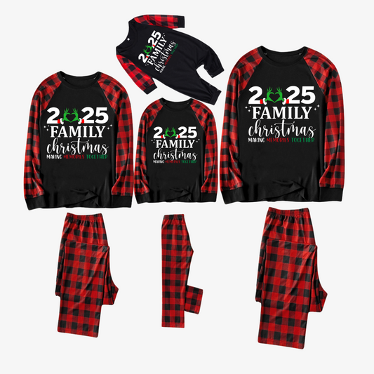 "2025 Family Christmas" Quirky Heart Letter Print Black & Red Plaid Family Matching Black Pajamas