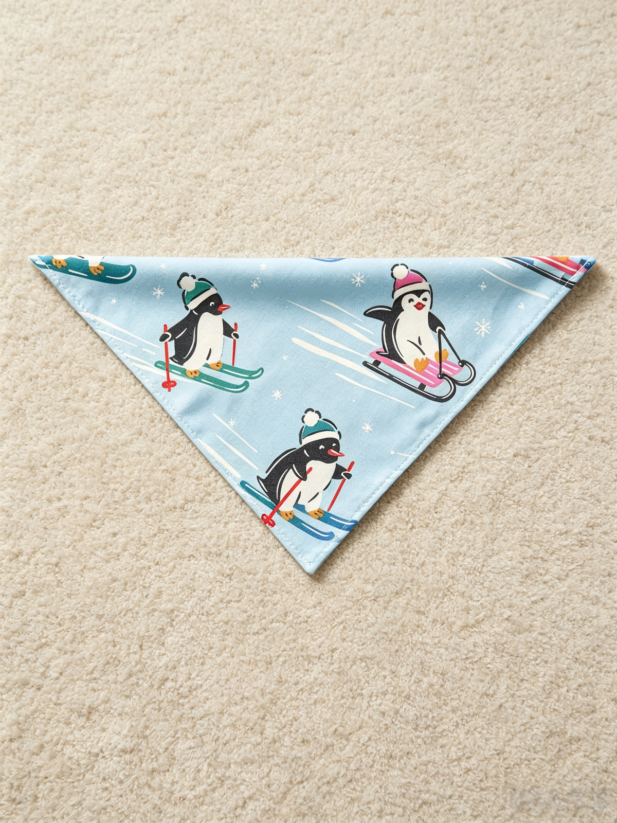 Cute Christmas Penguins Skiing & Sliding Women Sleepwear