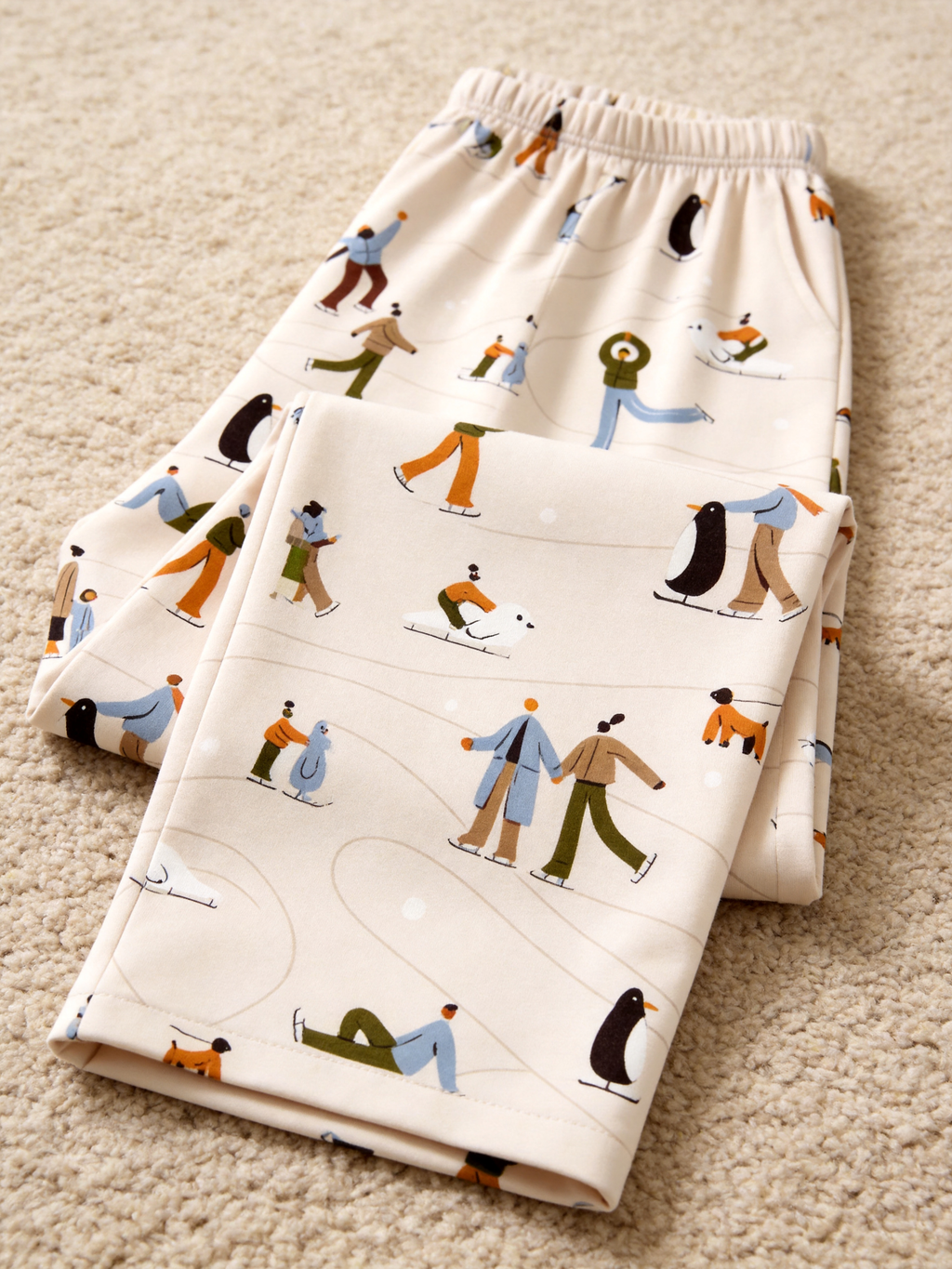 Cozy Winter Skating Print Women Christmas Pajamas Set