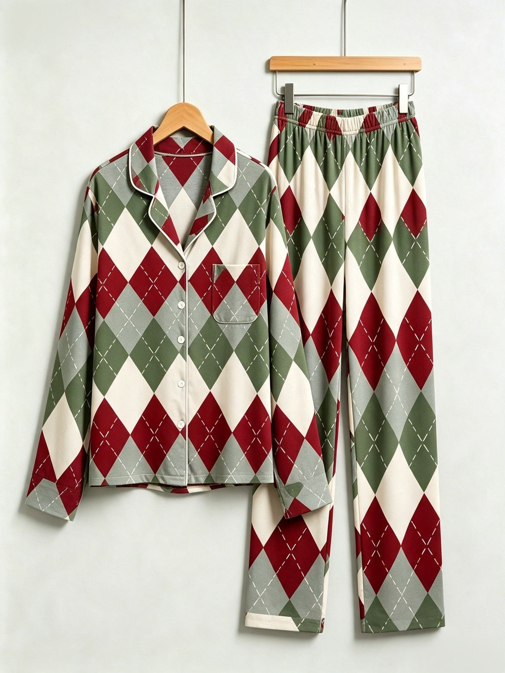 Two-Piece Set Women Christmas Red and Green and White Diamond-Shaped Grid Pajamas Button-Down Long Sleeve PJS Set with Pockets Festive Plaid Pajamas