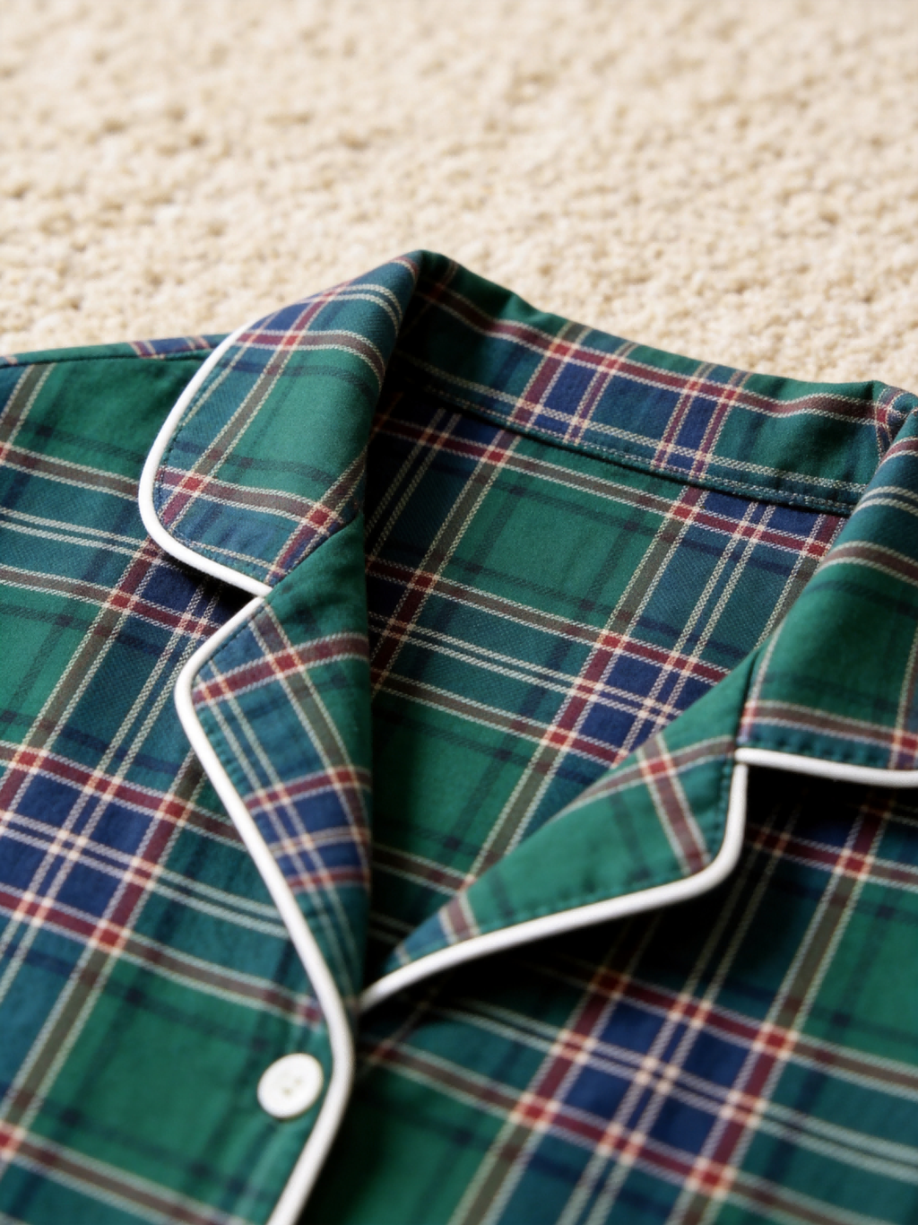Classic Tartan Plaid Women Christmas Pajamas - Dark Green Long-Sleeve Button-Down Sleep Set