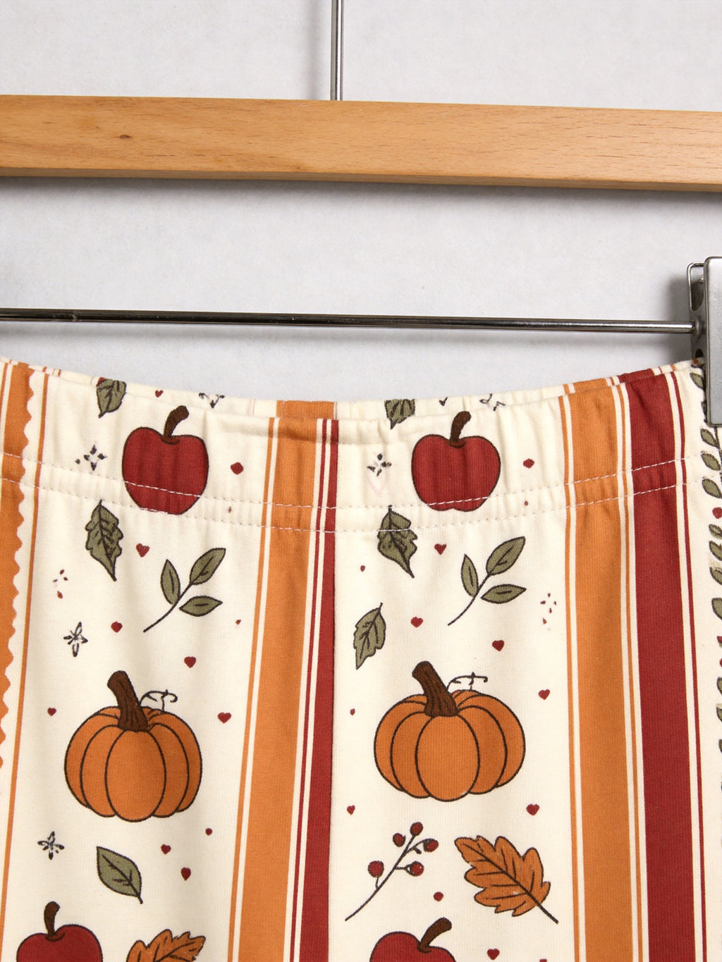 Vintage Autumn Pumpkin Harvest and Fall Leaves Stripe Print Matching Couple Pajamas Set