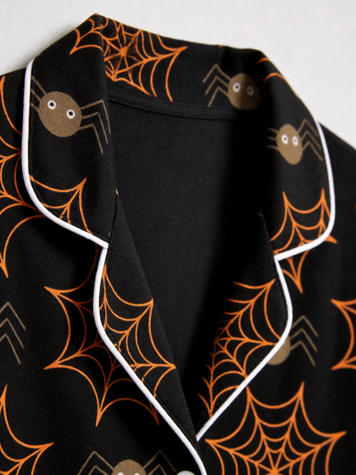 Halloween Spooky Spider Web and Spider Print Black Button-Front Pajama Set