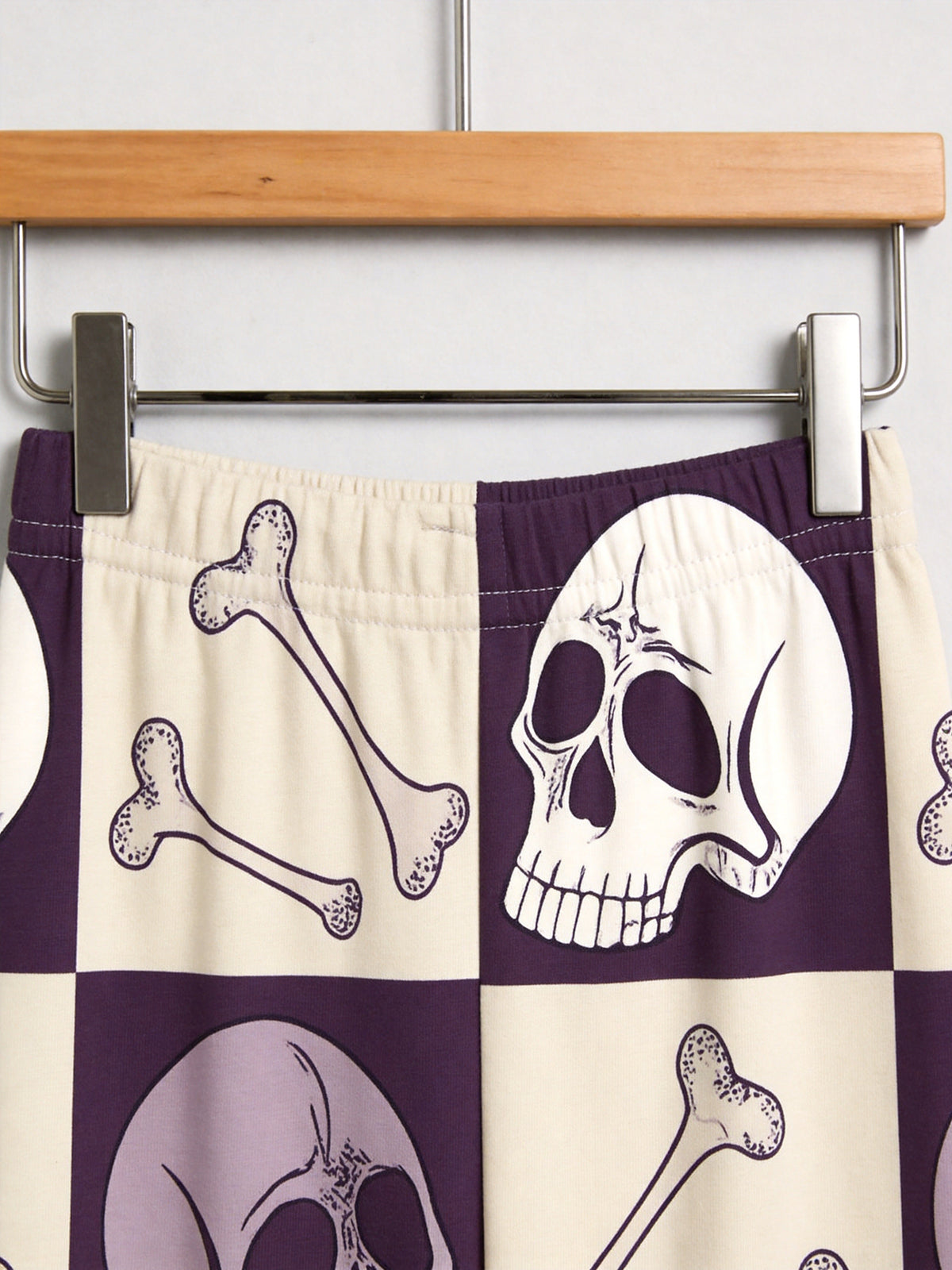 Halloween Aesthetic Checkerboard Skull and Bones Print Matching Sleepwear Pajamas