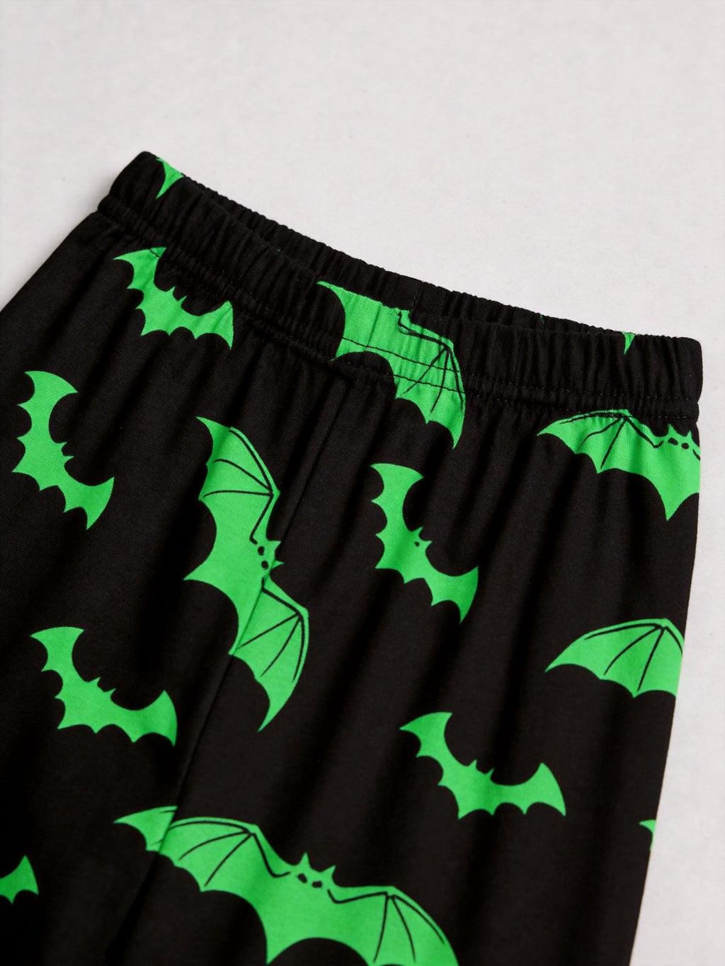 Neon Green Bat Silhouette Pattern Black Long Sleeve Lounge Pajama Set