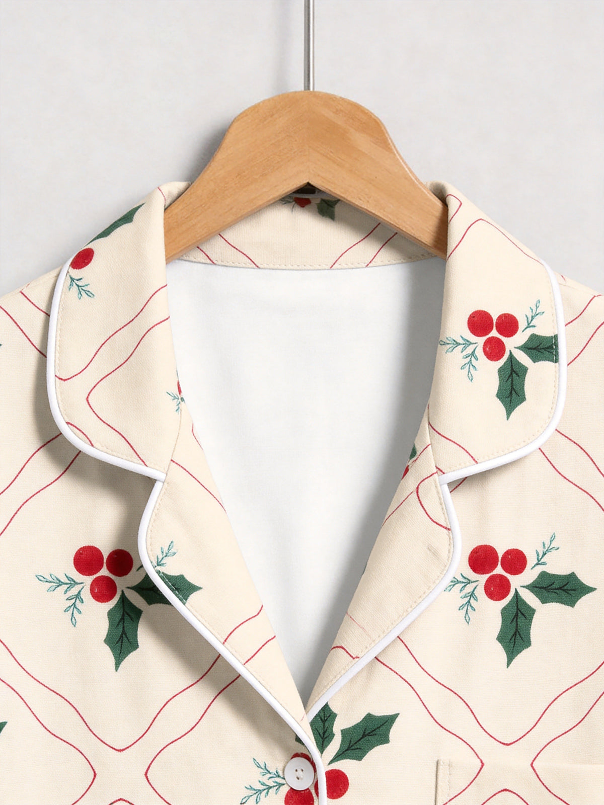 Beige Vintage Holly Berry and Grid Pattern Matching Couple Holiday Pajamas Set