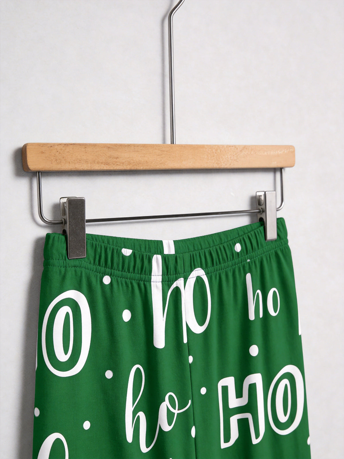 Festive Green and White Ho Ho Ho Letter Print Holiday Matching Couple Sleepwear Button-Down Set