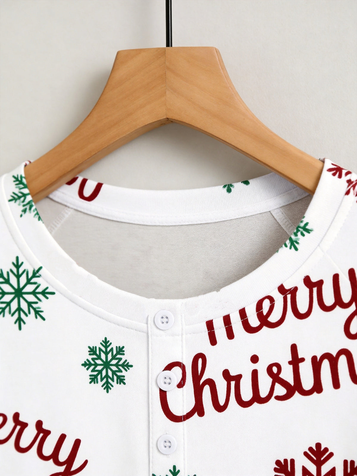Merry Christmas Snowflake Letter Print 3-Button Henley Couple Matching Holiday Pyjamas