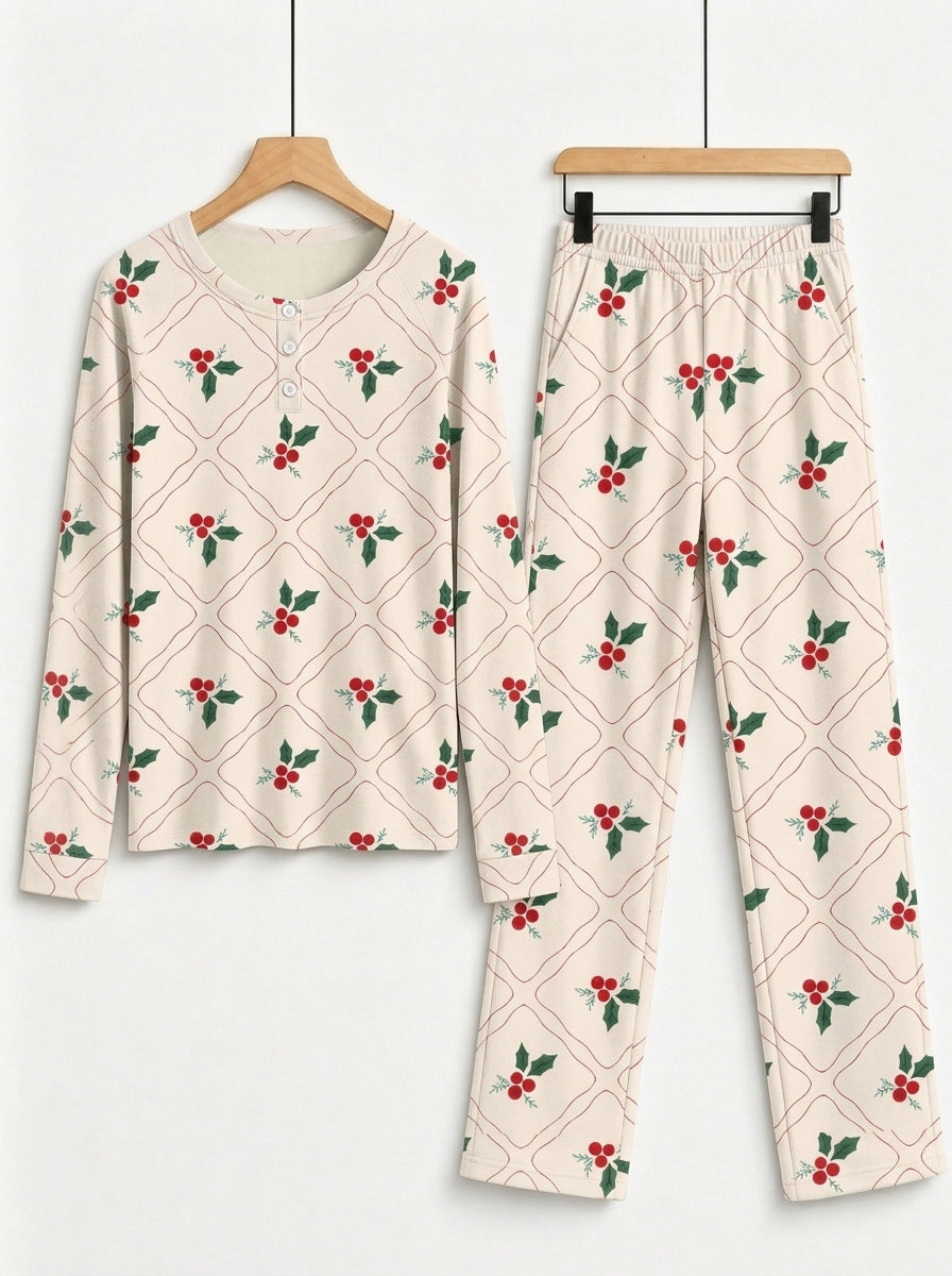 Vintage Diamond Plaid Holly Berry Print 3-Button Henley Couple Holiday Pyjamas