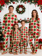Retro Red and Green Patchwork Christmas Tree Candy Cane Print 3-Button Henley Couple Sleepwear