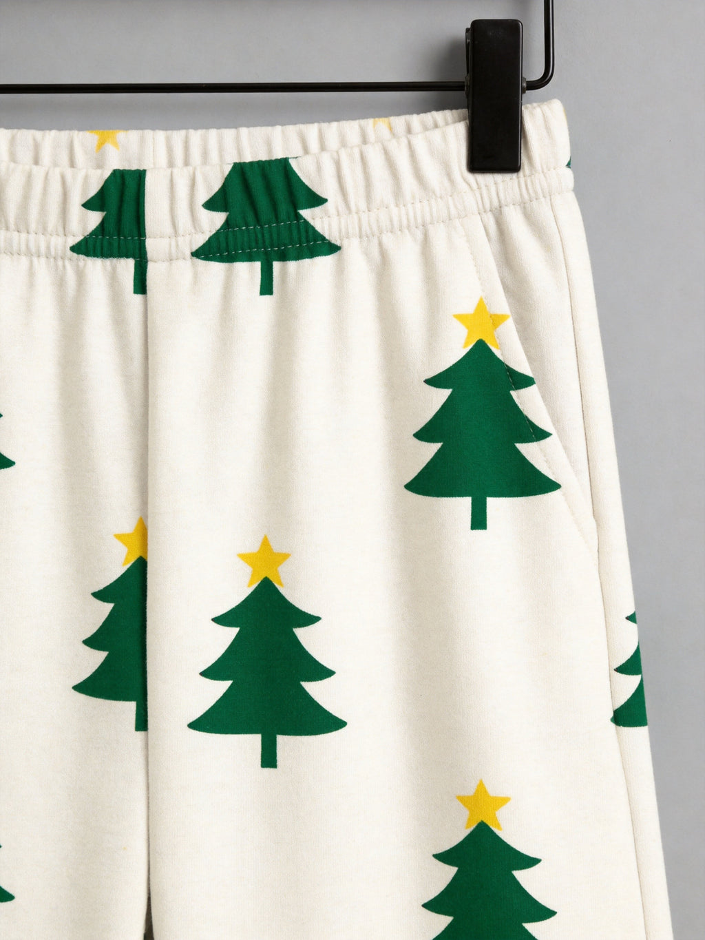 Classic Green and Yellow Star Christmas Tree Print 3-Button Henley Matching Couple Christmas Pajamas