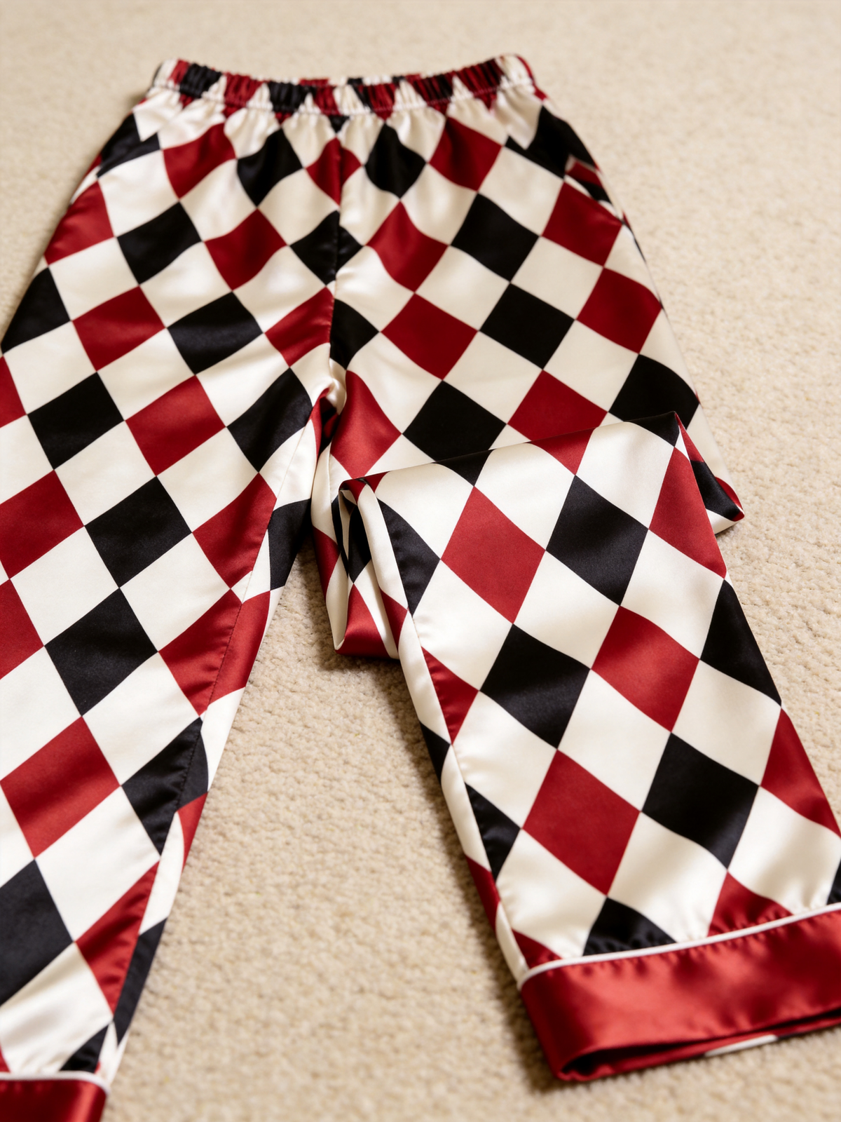 Festive Red & Black Argyle Diamond Print Holiday Couple Satin Pajama Set Sleepwear